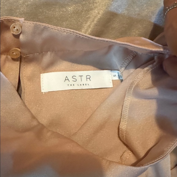 ASTR the Label Valencia Top Blush Satin Cowl Neck Blouse NWOT Size Small - Picture 3 of 5